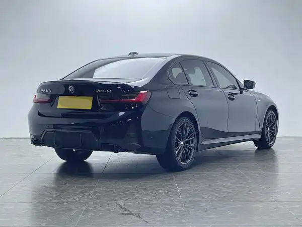BMW 3 Series 2023