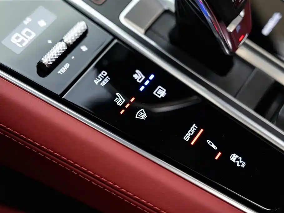 Porsche Panamera 2022 — фото 26