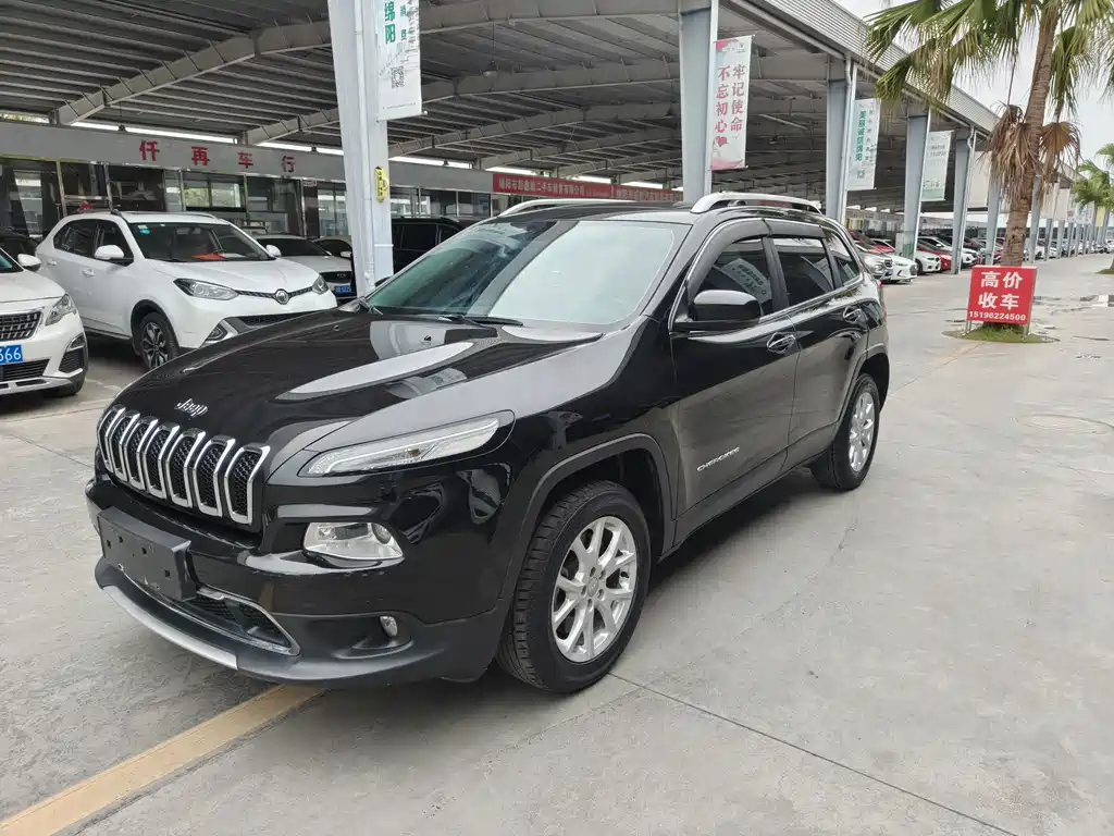 Jeep Cherokee 2018 — фото 1