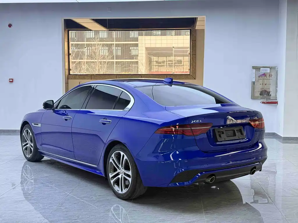 Jaguar XEL 2021 — фото 12