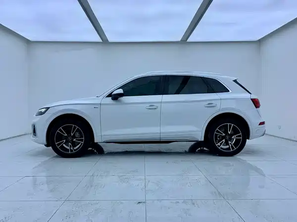 Audi Q5L 2022
