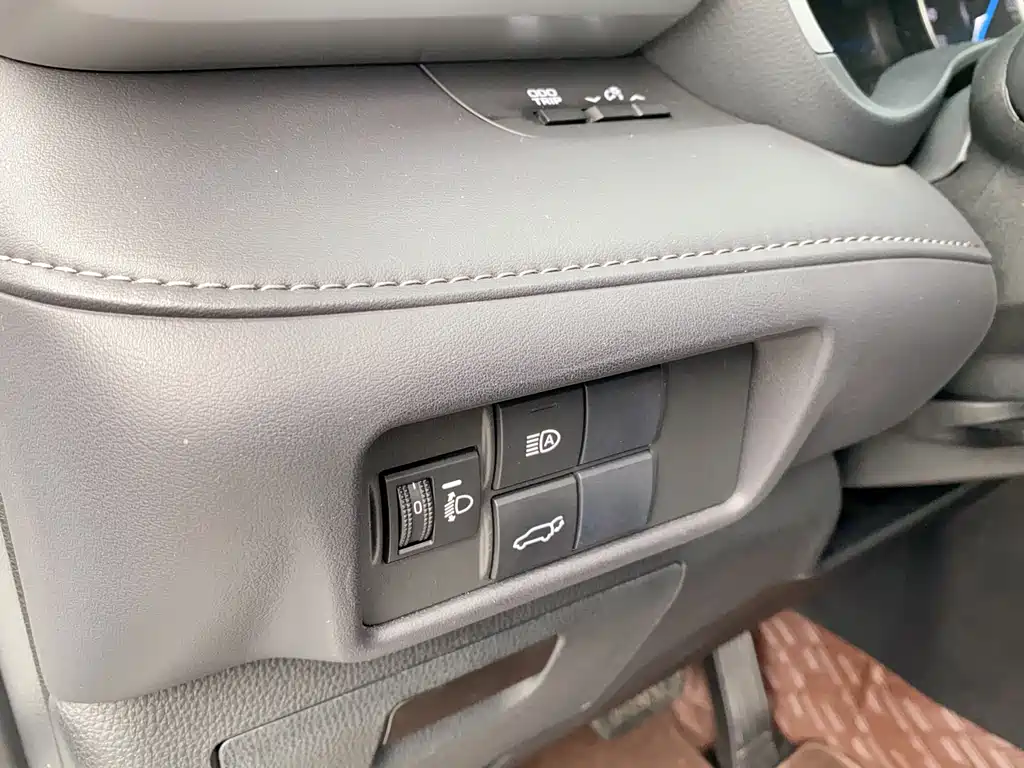Toyota Highlander 2022 — фото 12