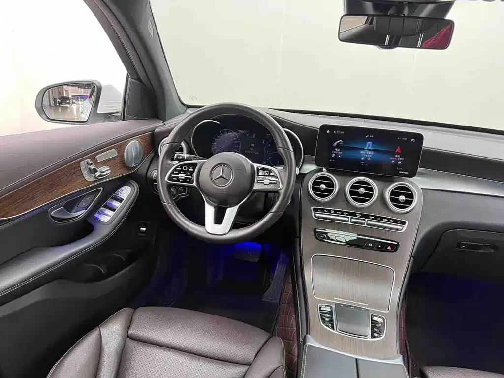 Mercedes-Benz GLC 2020 — фото 16