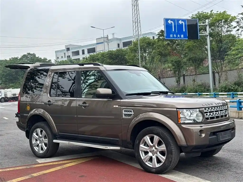 Land Rover Discovery 2013 — фото 3