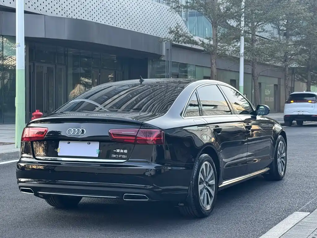 Audi A6L 2016 — фото 32