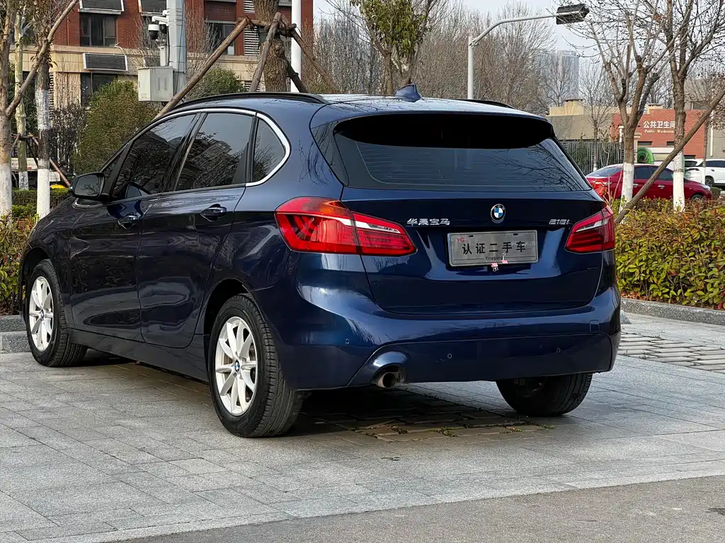 BMW 2 Series Active Tourer 2019 — фото 10