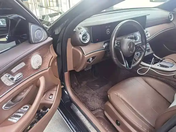Mercedes-Benz E-Class 2021