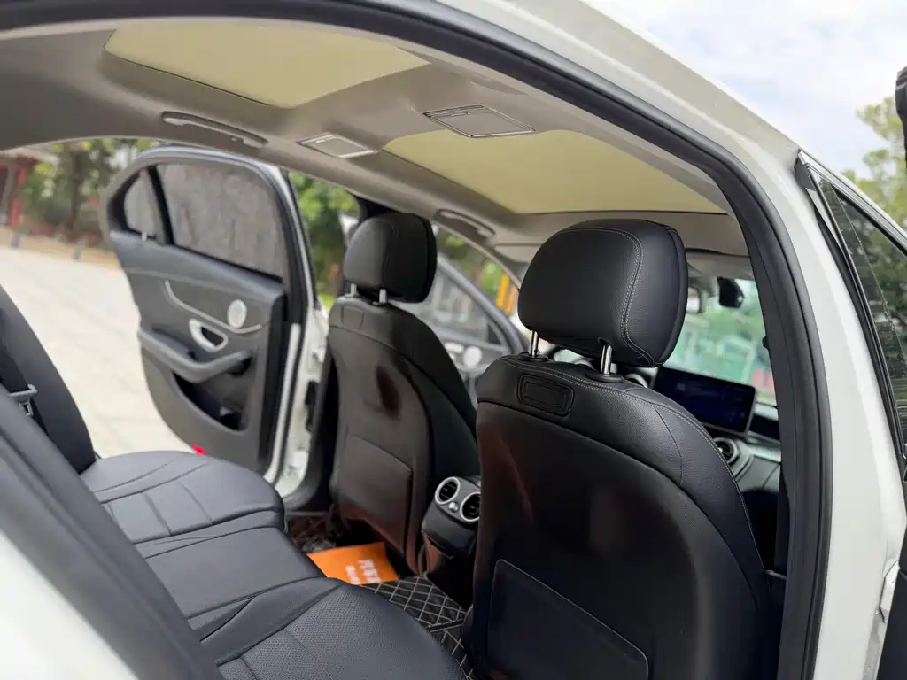 Mercedes-Benz C-Class 2018