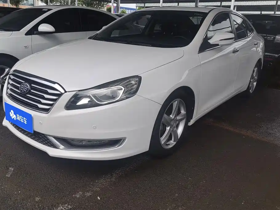 Bestune B70 2015