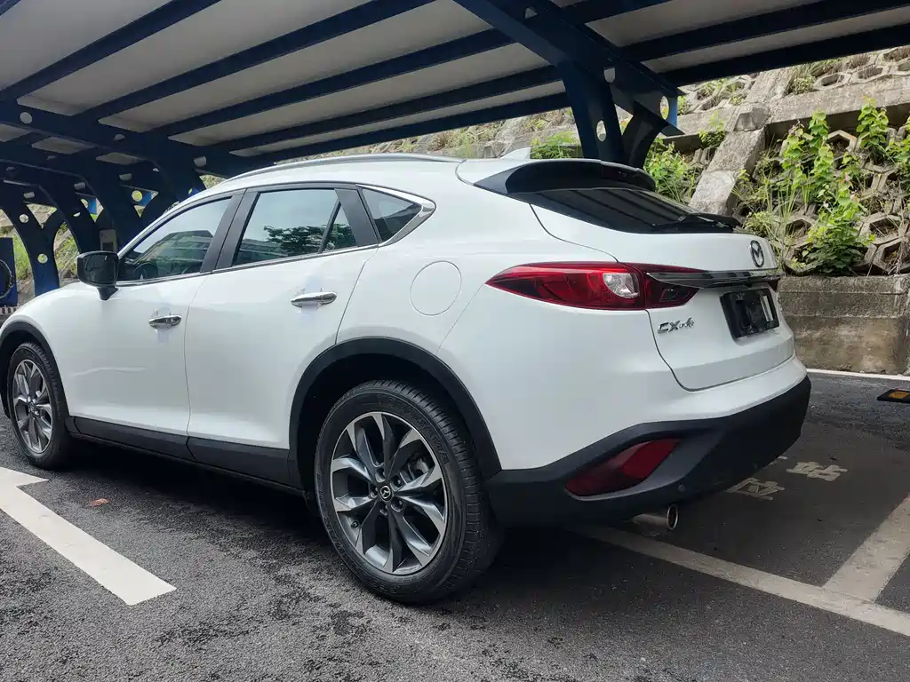 Mazda CX-4 2017 — фото 26