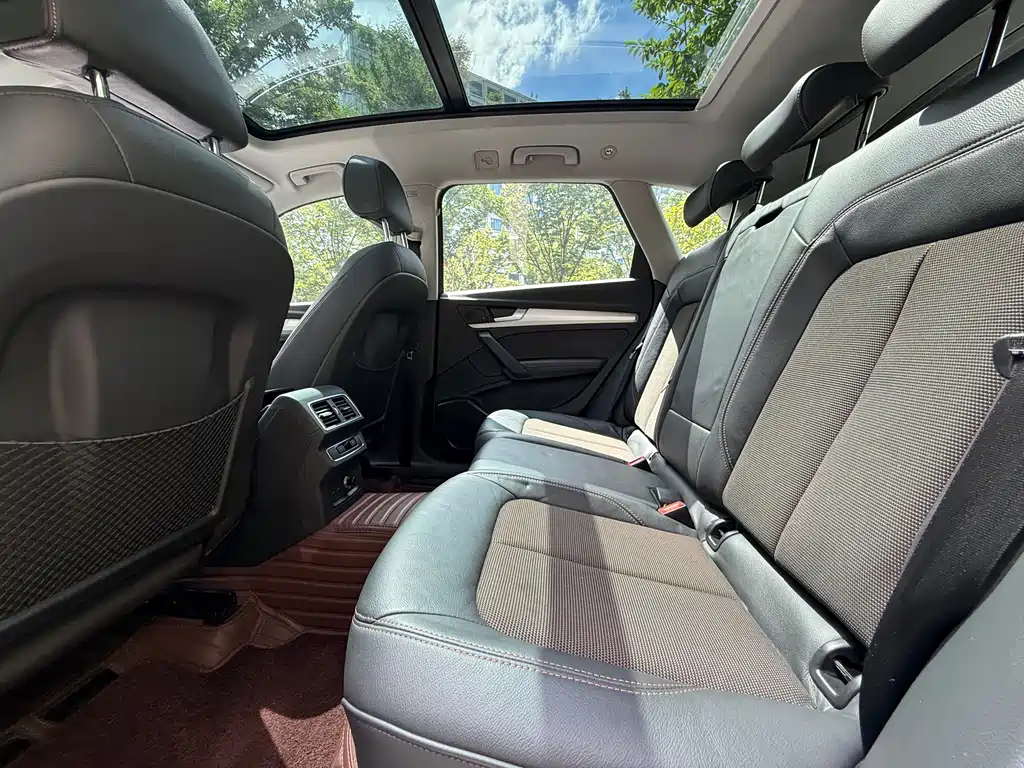 Audi Q5L 2020