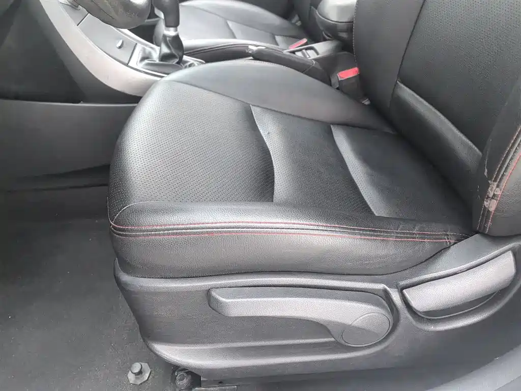 Hyundai Elantra Langdong 2017 — фото 20