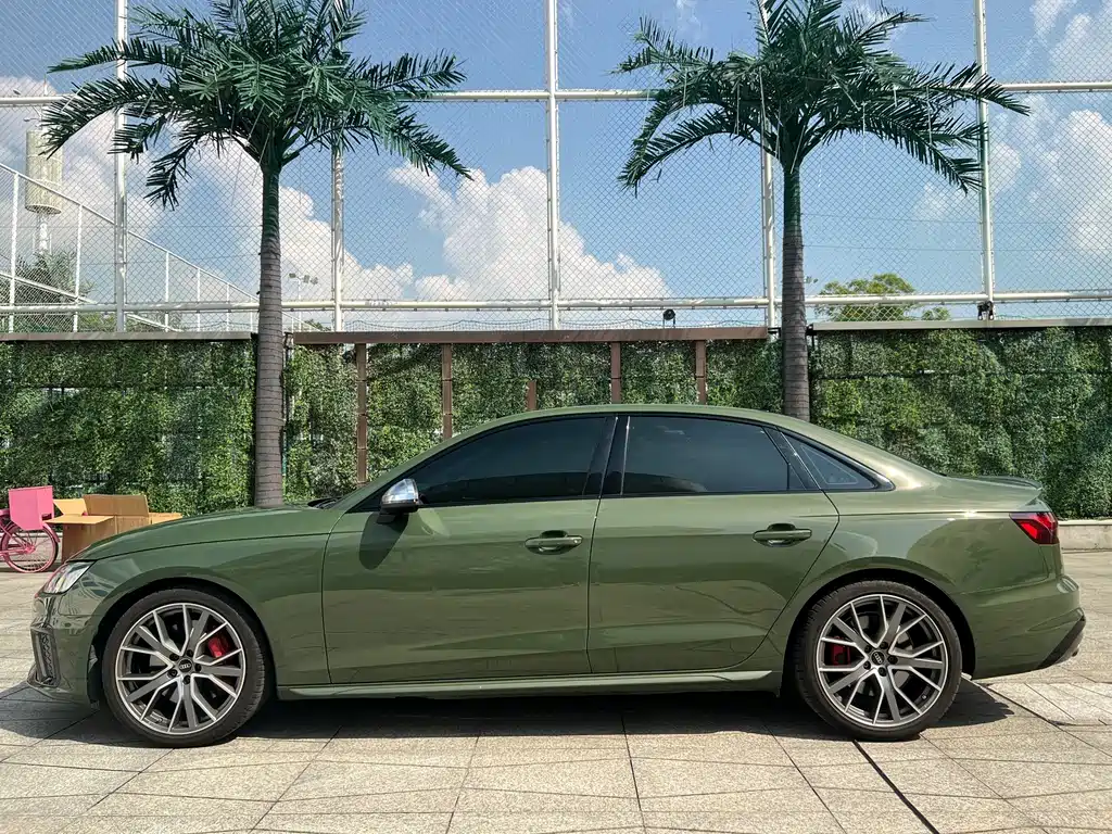 Audi S4 2024