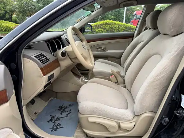 Nissan Sylphy 2012