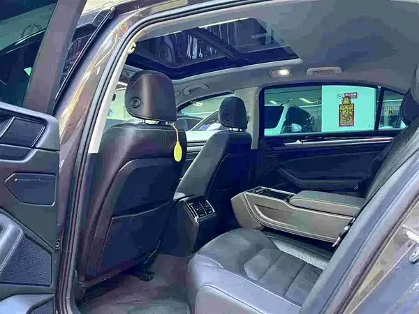 Volkswagen Phideon 2018