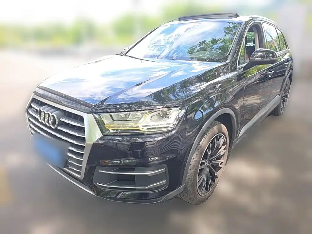 Audi Q7 2018 — фото 1