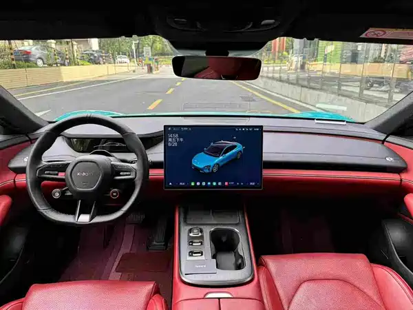 Xiaomi SU7 2024