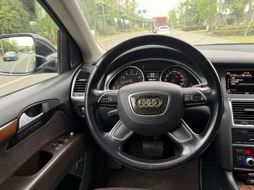 Audi Q7 2015 — фото 13