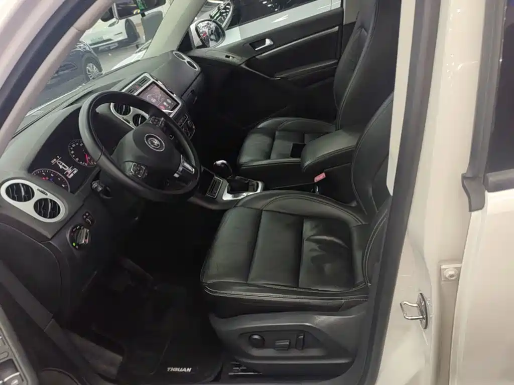 Volkswagen Tiguan 2018 — фото 15