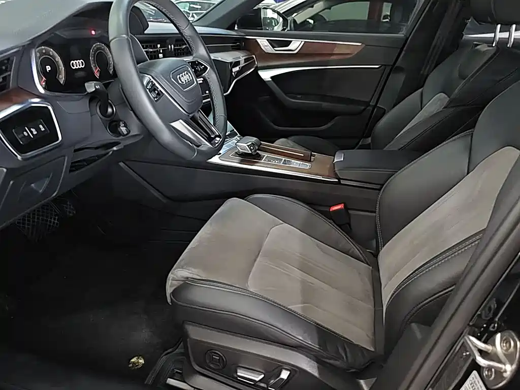 Audi A6L 2023