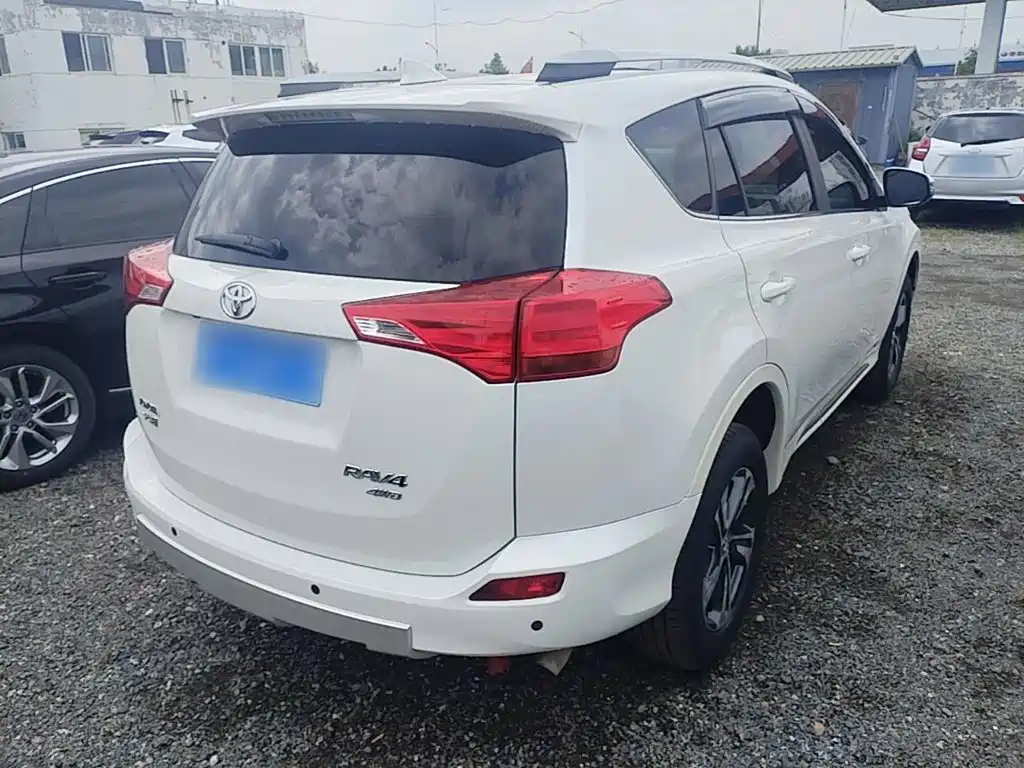 Toyota RAV4 2016