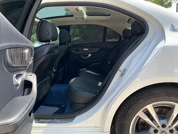 Mercedes-Benz C-Class 2018