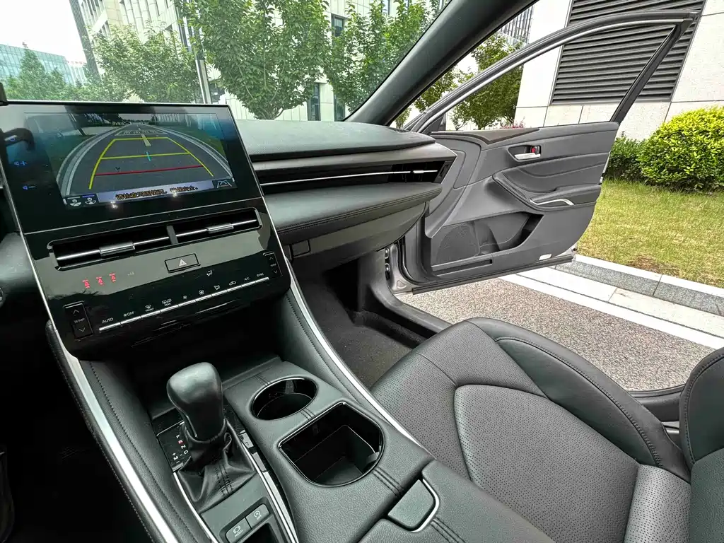 Toyota Avalon 2022 — фото 19