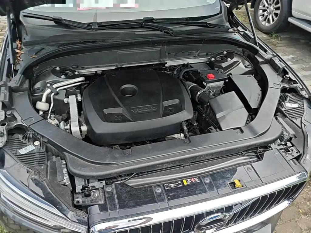 Volvo XC60 2020 — фото 20