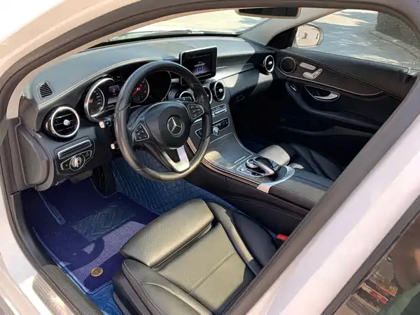 Mercedes-Benz C-Class 2018