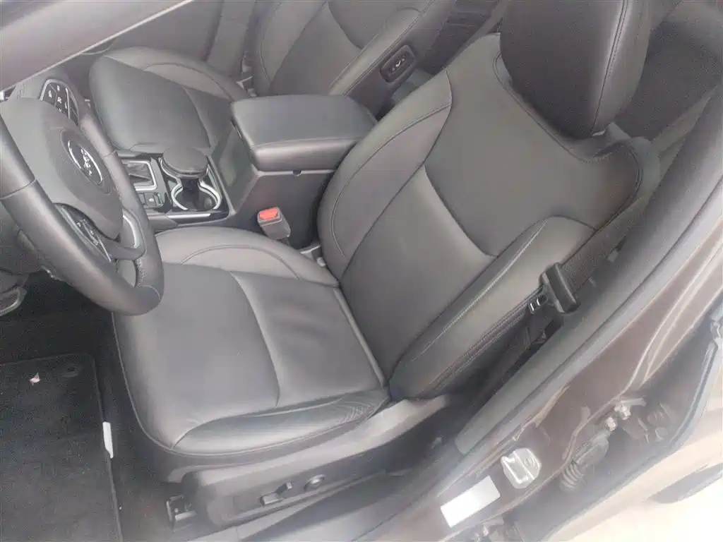 Jeep Grand Commander 2018 — фото 15