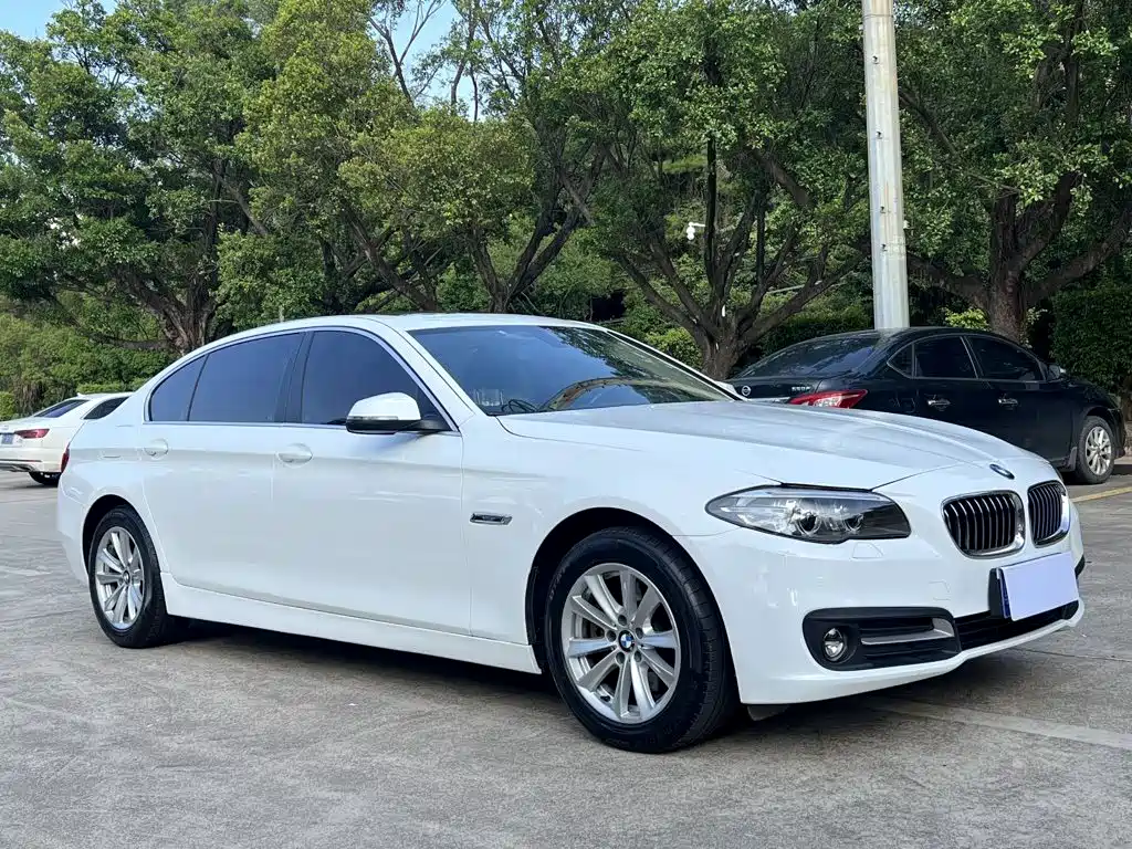 BMW 5 Series 2016