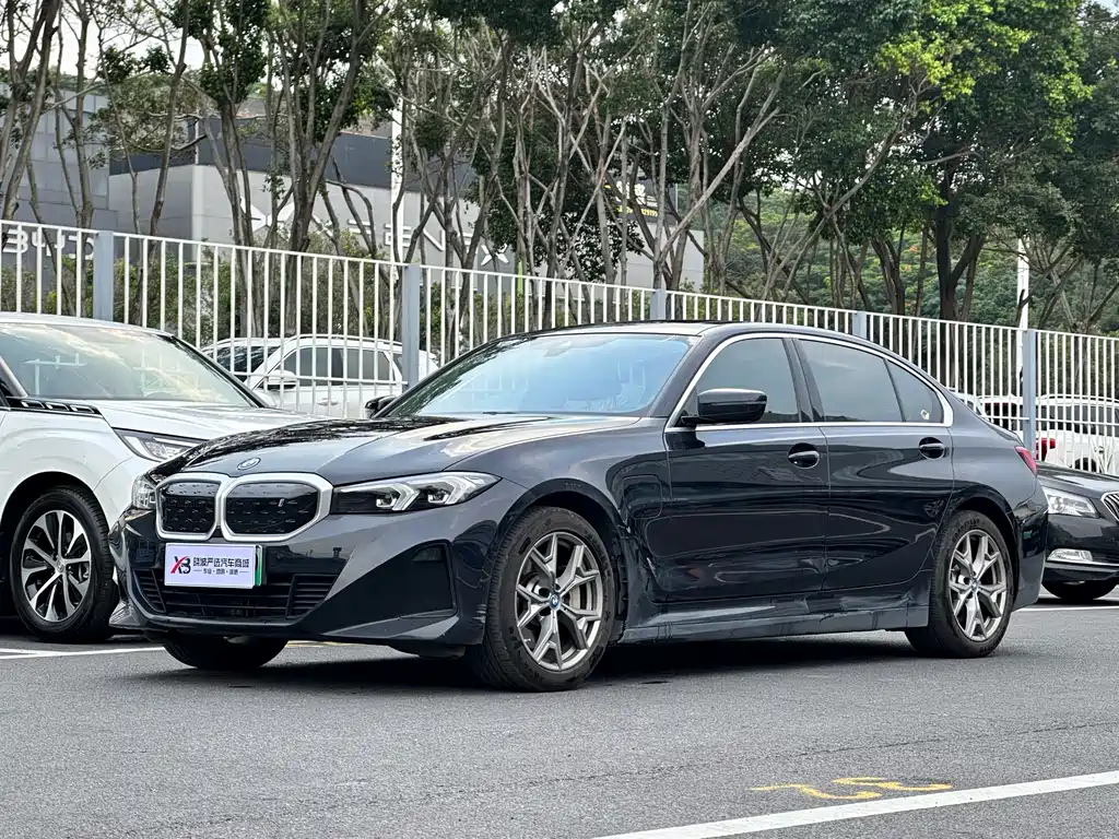 BMW i3 2023 — фото 1