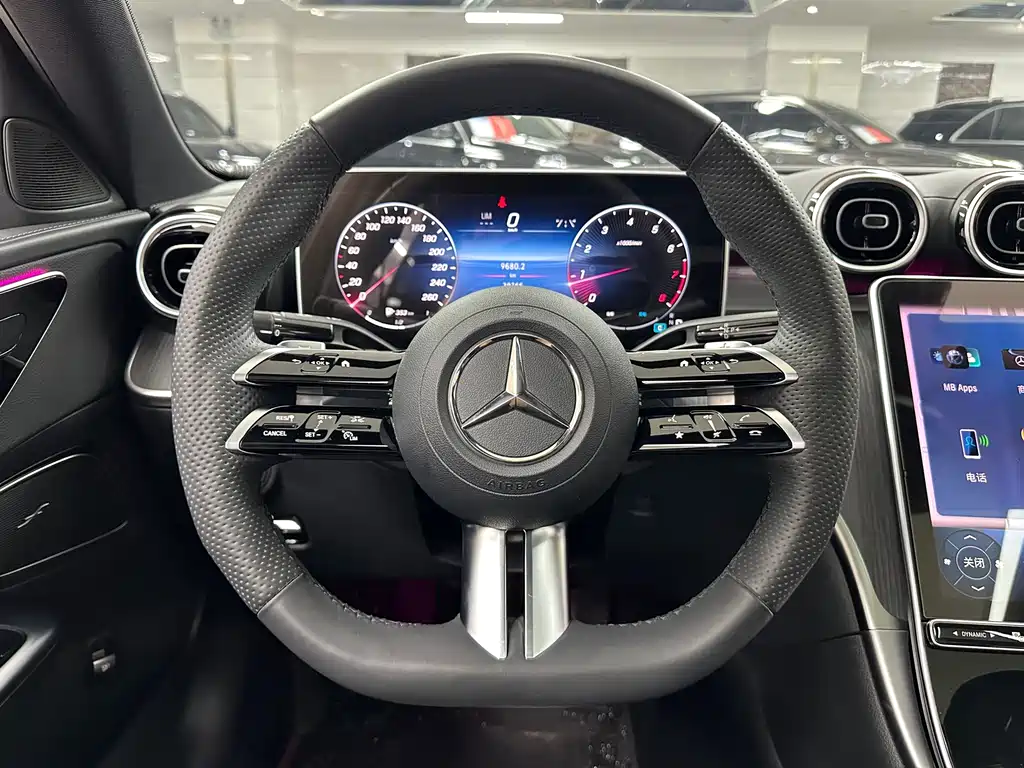 Mercedes-Benz C-Class 2023 — фото 17