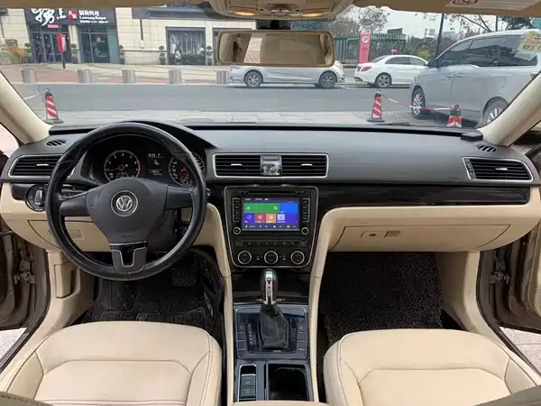 Volkswagen Passat 2012