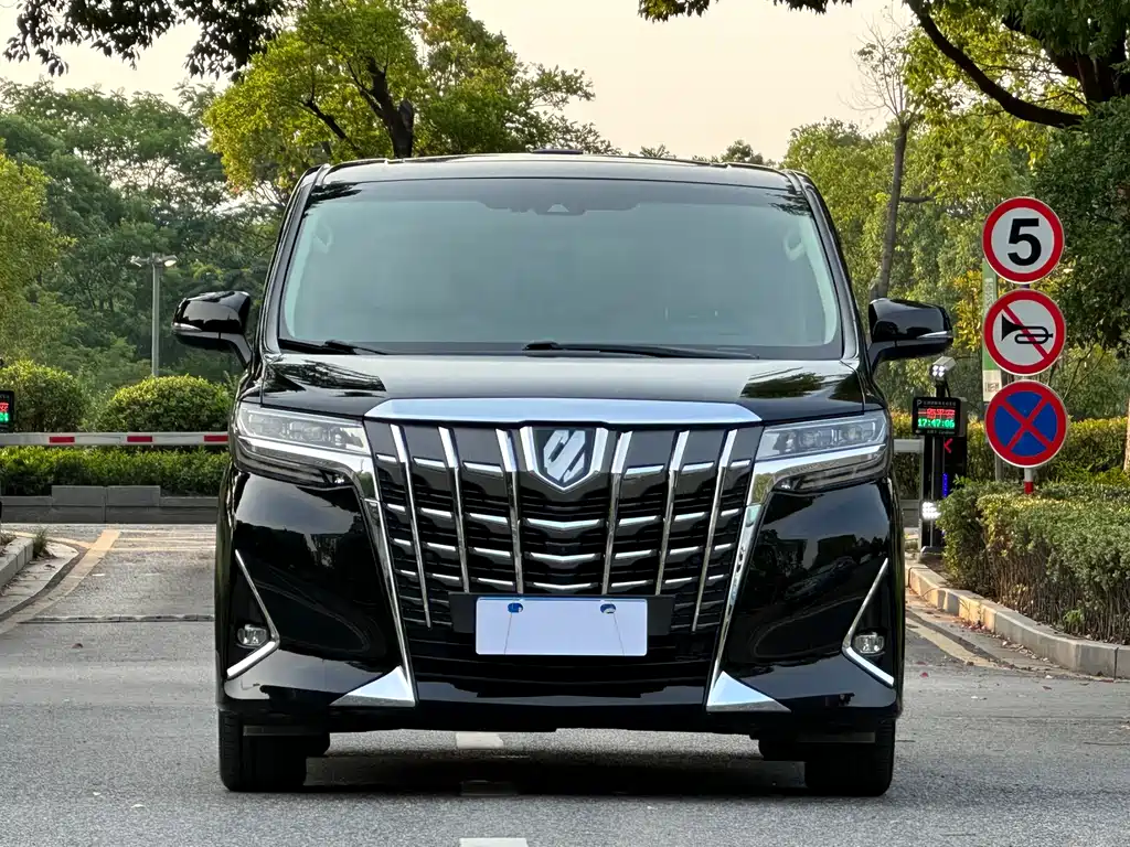Toyota Alphard 2021 — фото 2