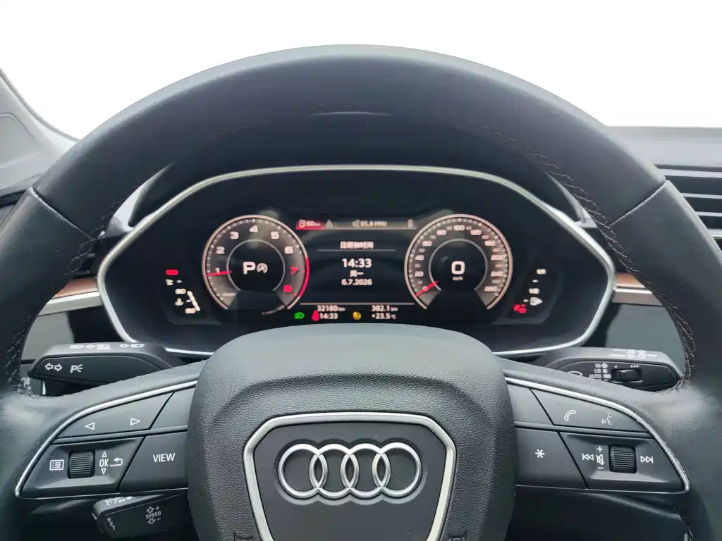 Audi Q3 2023 — фото 19