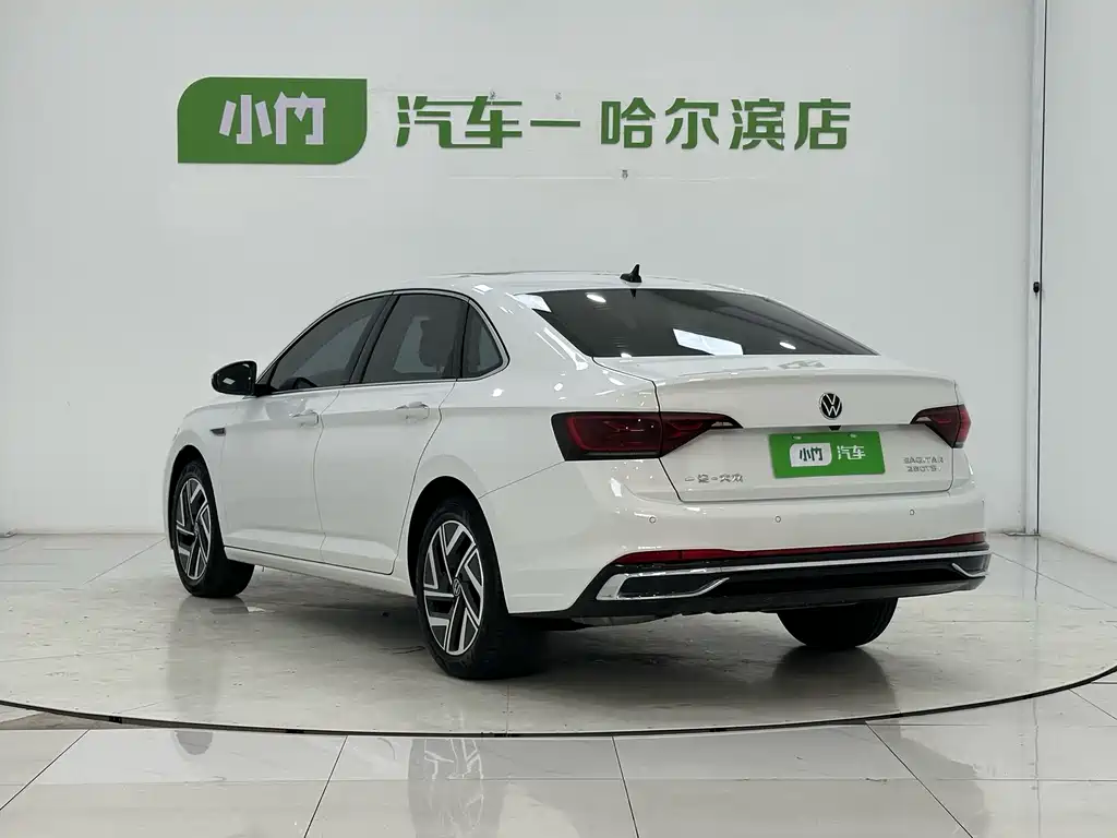 Volkswagen Sagitar 2022