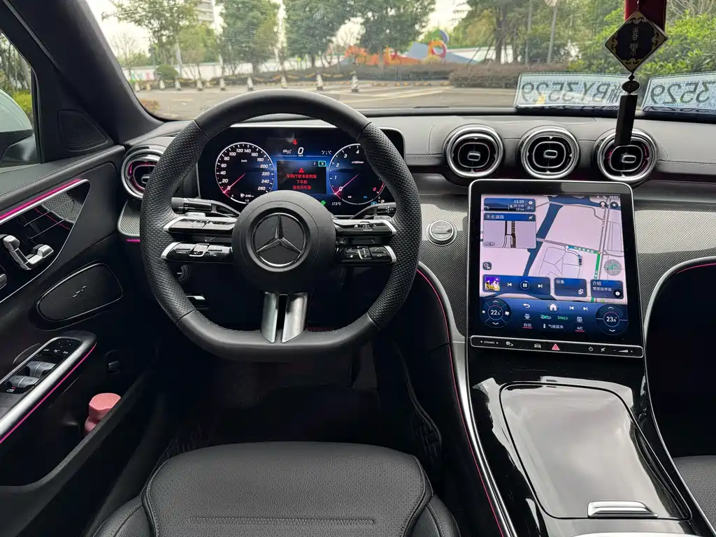 Mercedes-Benz C-Class 2024