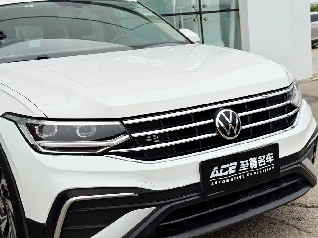 Volkswagen Tiguan L 2022 — фото 7