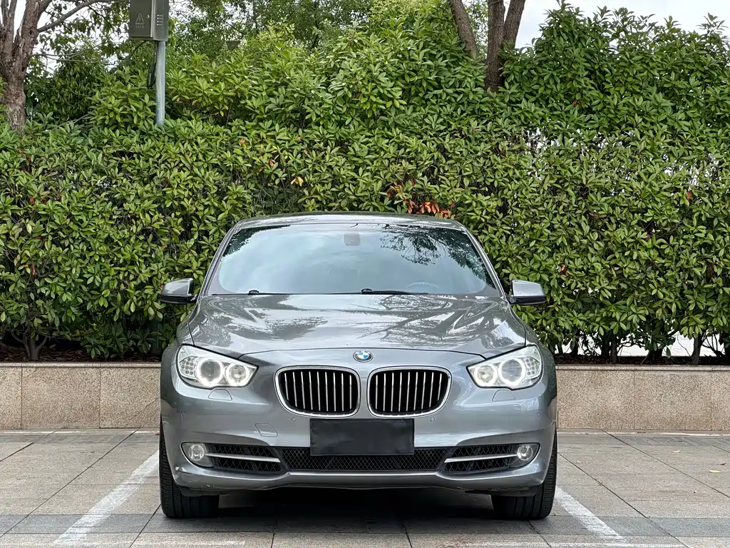 BMW 5 Series GT 2011