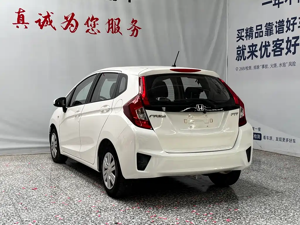 Honda Fit 2017 — фото 16