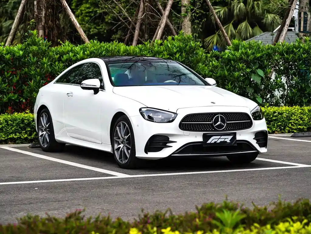 Mercedes-Benz E-Class 2022