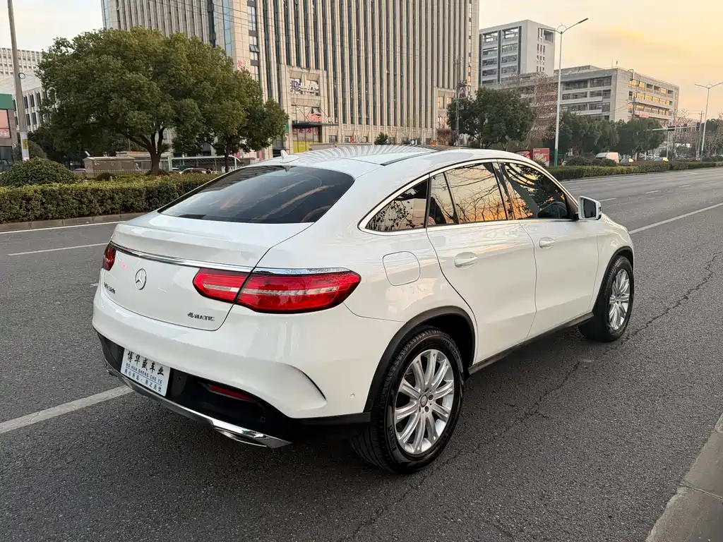 Mercedes-Benz GLE Coupe 2015 — фото 17