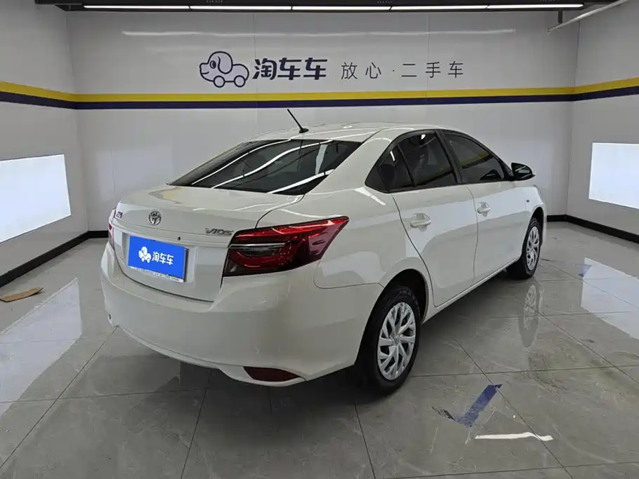 Toyota Vios 2023 — фото 3
