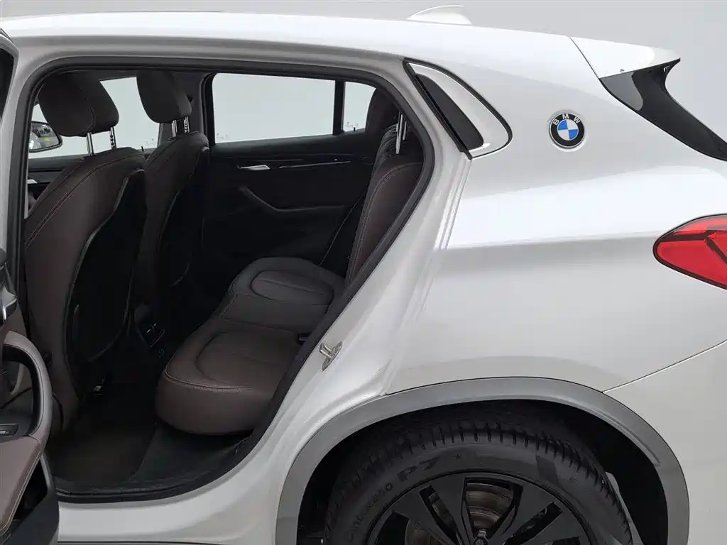 BMW X2 2021 — фото 15
