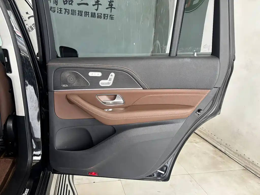 Mercedes-Benz GLS 2024 — фото 25