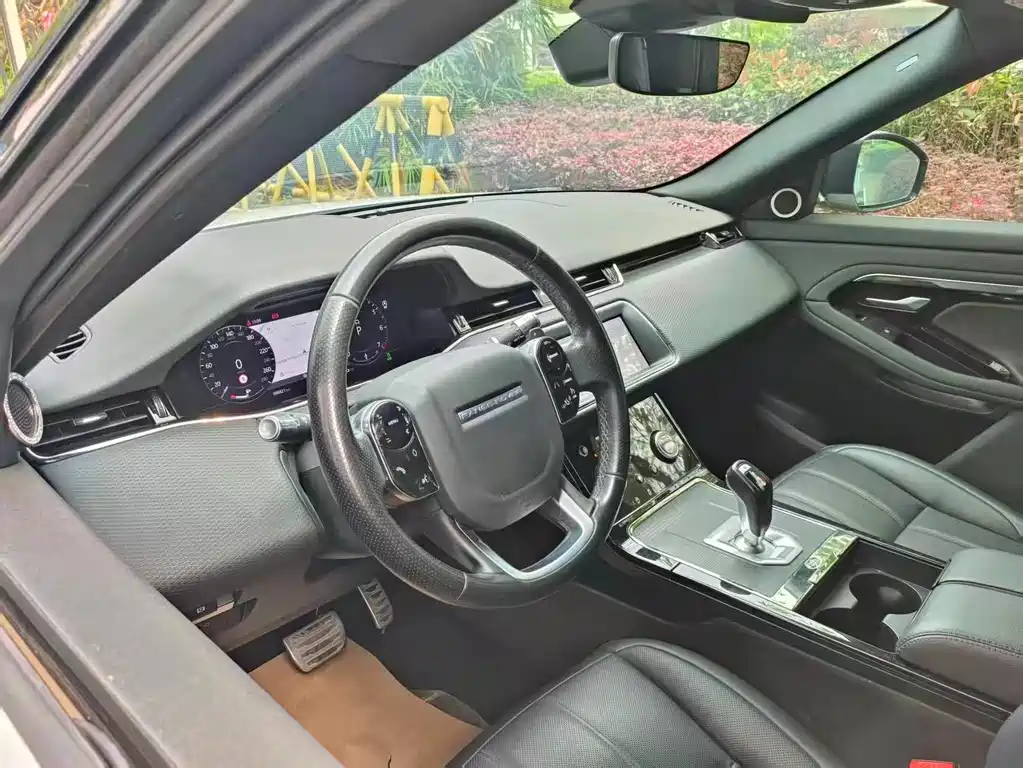 Land Rover Evoque 2020 — фото 6