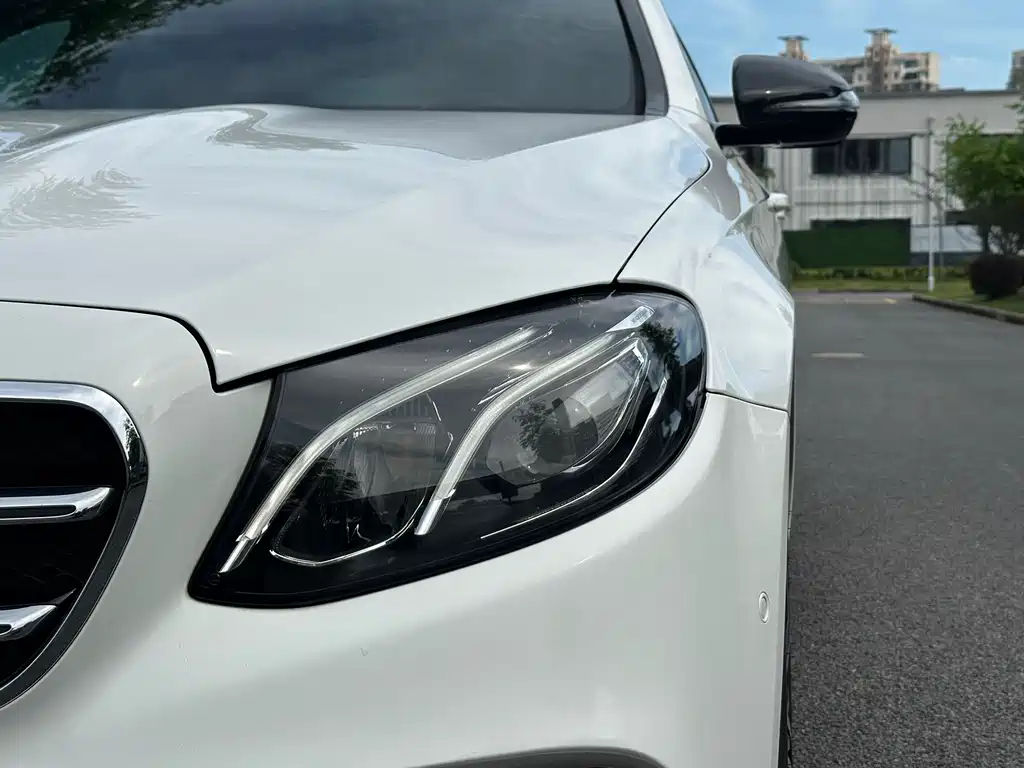 Mercedes-Benz E-Class 2020