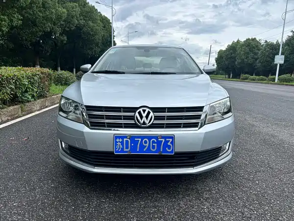 Volkswagen Lavida 2013
