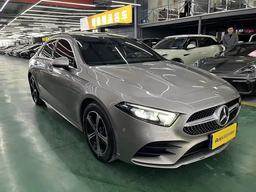 Mercedes-Benz A-Class 2022 — фото 3